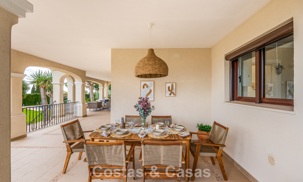 Spacious Mediterranean luxury villa with lots of bedrooms and spectacular views for sale in Benahavis - Marbella 775663