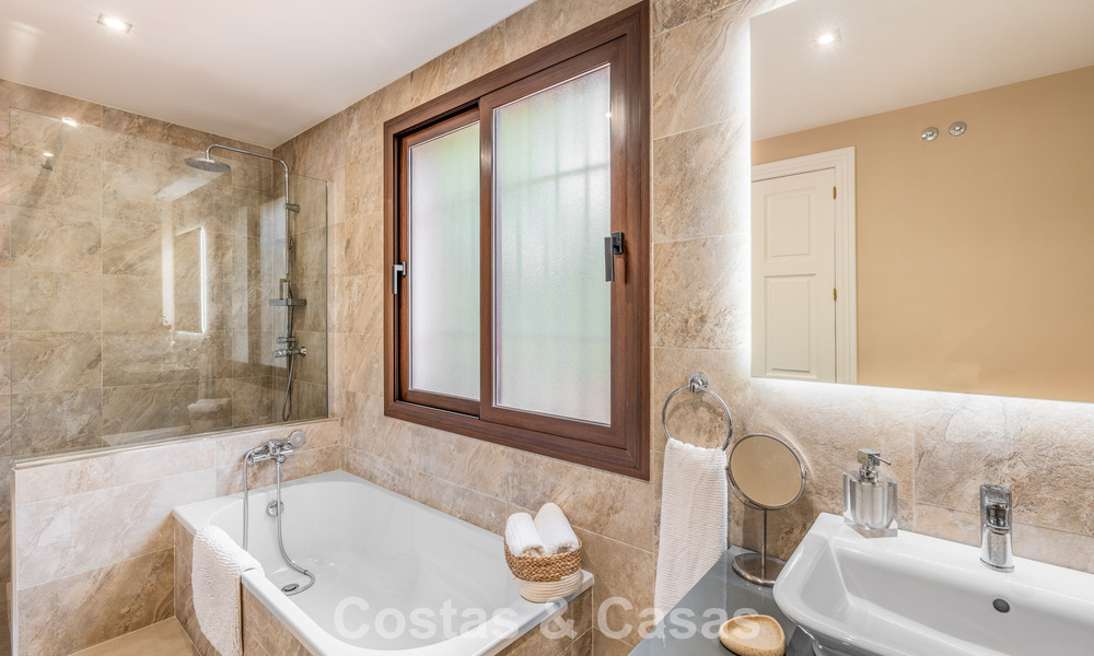 Spacious Mediterranean luxury villa with lots of bedrooms and spectacular views for sale in Benahavis - Marbella 775670