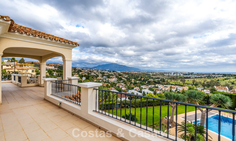 Spacious Mediterranean luxury villa with lots of bedrooms and spectacular views for sale in Benahavis - Marbella 775678