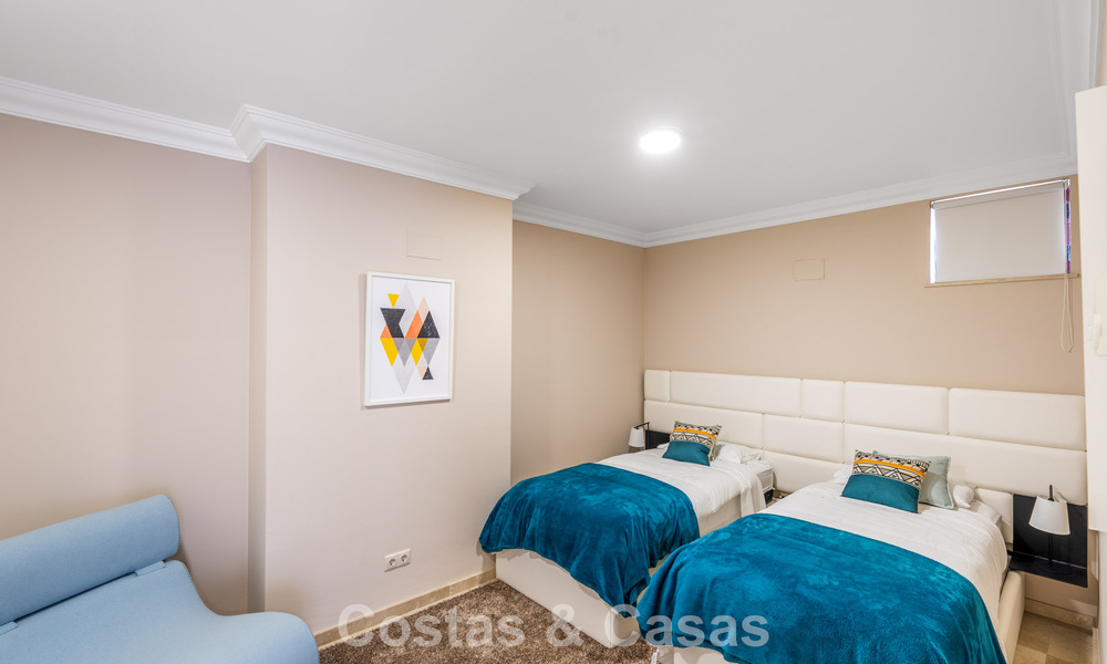 Spacious Mediterranean luxury villa with lots of bedrooms and spectacular views for sale in Benahavis - Marbella 775694