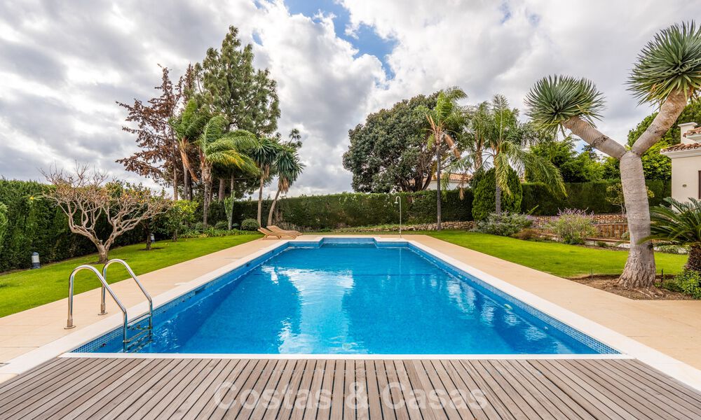 Spacious Mediterranean luxury villa with lots of bedrooms and spectacular views for sale in Benahavis - Marbella 775701