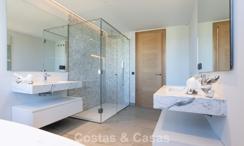 Brand new, modern luxury villa for sale in a prime gated community of Sotogrande, Costa del Sol 775734