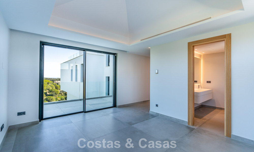 Brand new, modern luxury villa for sale in a prime gated community of Sotogrande, Costa del Sol 775735