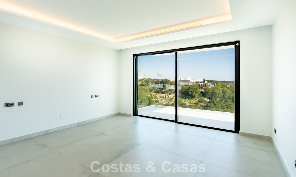 Brand new, modern luxury villa for sale in a prime gated community of Sotogrande, Costa del Sol 775738
