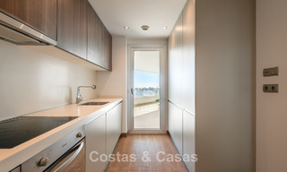 Beachside, contemporary penthouse with large solarium for sale in a modern complex in San Pedro, Marbella 775790 