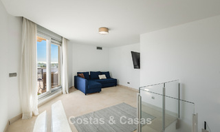 Beachside, contemporary penthouse with large solarium for sale in a modern complex in San Pedro, Marbella 775801 