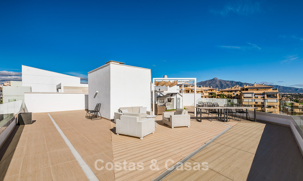 Beachside, contemporary penthouse with large solarium for sale in a modern complex in San Pedro, Marbella 775808