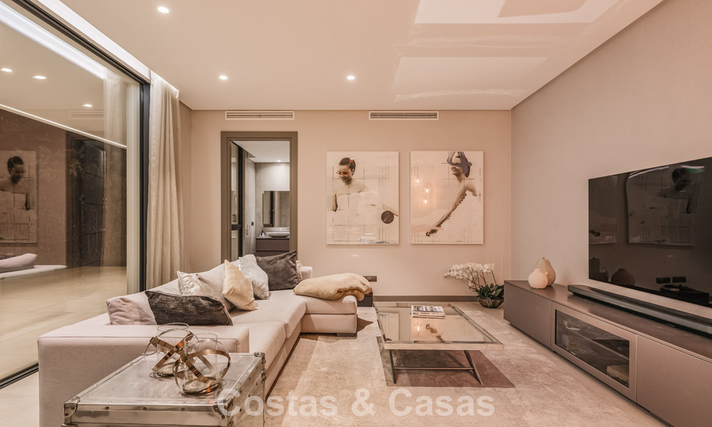 Modernist luxury villa with sea views for sale in the exclusive and secure area of El Madroñal, Marbella - Benahavis 775883