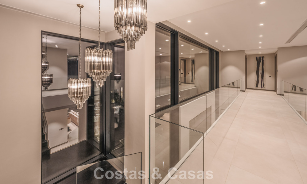 Modernist luxury villa with sea views for sale in the exclusive and secure area of El Madroñal, Marbella - Benahavis 775888