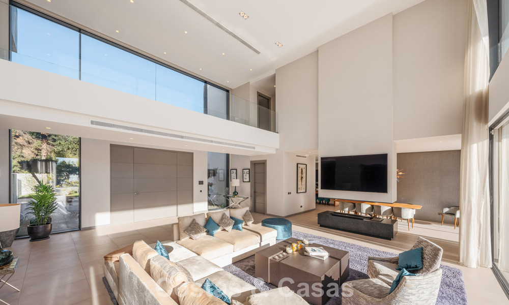 Modernist luxury villa with sea views for sale in the exclusive and secure area of El Madroñal, Marbella - Benahavis 775907