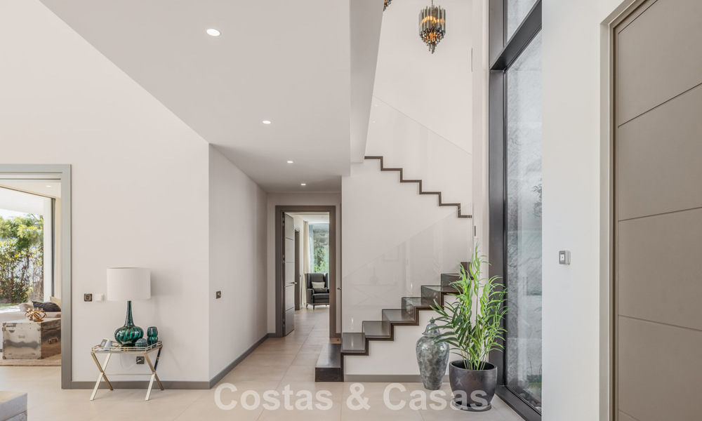 Modernist luxury villa with sea views for sale in the exclusive and secure area of El Madroñal, Marbella - Benahavis 775926