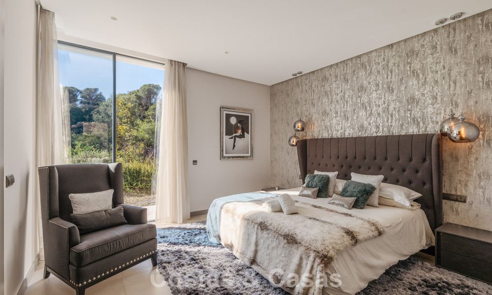 Modernist luxury villa with sea views for sale in the exclusive and secure area of El Madroñal, Marbella - Benahavis 775927