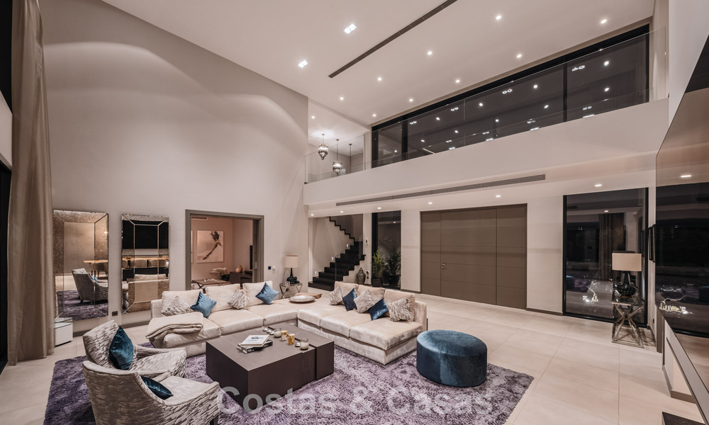 Modernist luxury villa with sea views for sale in the exclusive and secure area of El Madroñal, Marbella - Benahavis 775931