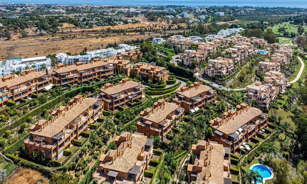 Stunning penthouse with panoramic views for sale in a gated complex of Marbella - Benahavis 775859