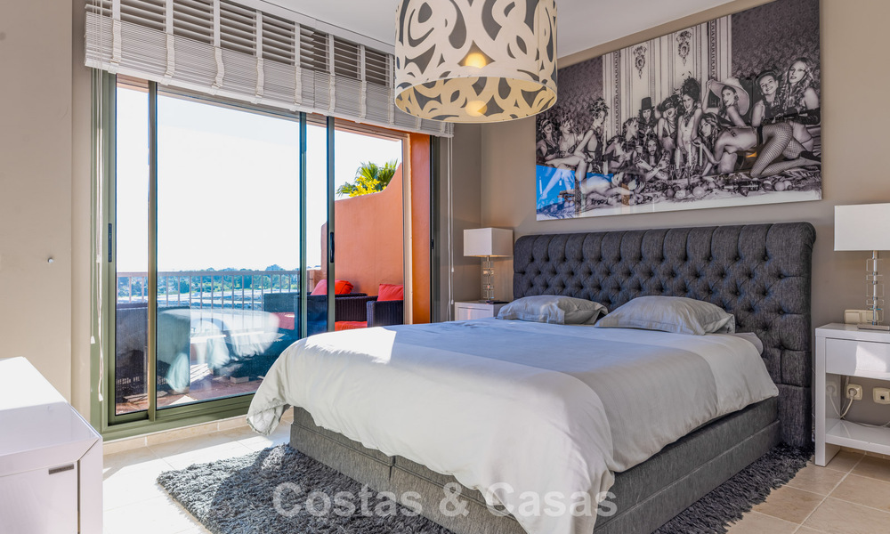Stunning penthouse with panoramic views for sale in a gated complex of Marbella - Benahavis 775882