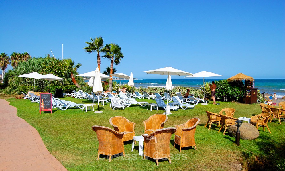 Last units! New apartments for sale, walking distance to amenities and the beach on the New Golden Mile, Marbella - Estepona 776228