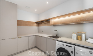 Luxuriously renovated villa for sale just a stone's throw from the beach in East Marbella 776391 