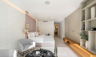 Luxuriously renovated villa for sale just a stone's throw from the beach in East Marbella 776397 