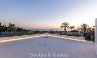Luxuriously renovated villa for sale just a stone's throw from the beach in East Marbella 776418 
