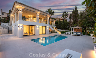 Luxuriously renovated villa for sale just a stone's throw from the beach in East Marbella 776420 