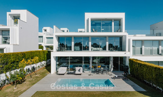 Semi-detached house for sale, frontline golf, in a gated community of Sotogrande, Costa del Sol 775998 