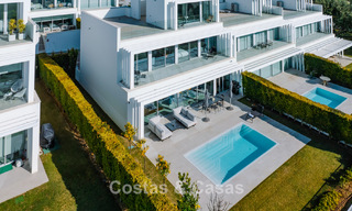 Semi-detached house for sale, frontline golf, in a gated community of Sotogrande, Costa del Sol 776001 