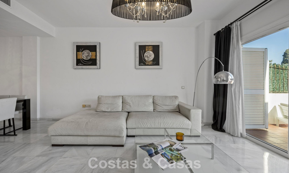 Spacious townhouse for sale in a beachfront complex on the New Golden Mile between Marbella and Estepona 776027