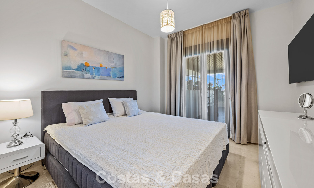 Luxury apartment for sale in the prestigious 5* Los Flamingos Golf Resort on the New Golden Mile, Marbella - Benahavis 776119