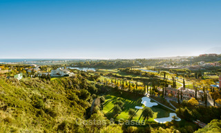 Contemporary golf apartments for sale in a 5-star golf resort, New Golden Mile, Marbella - Benahavís 807041 