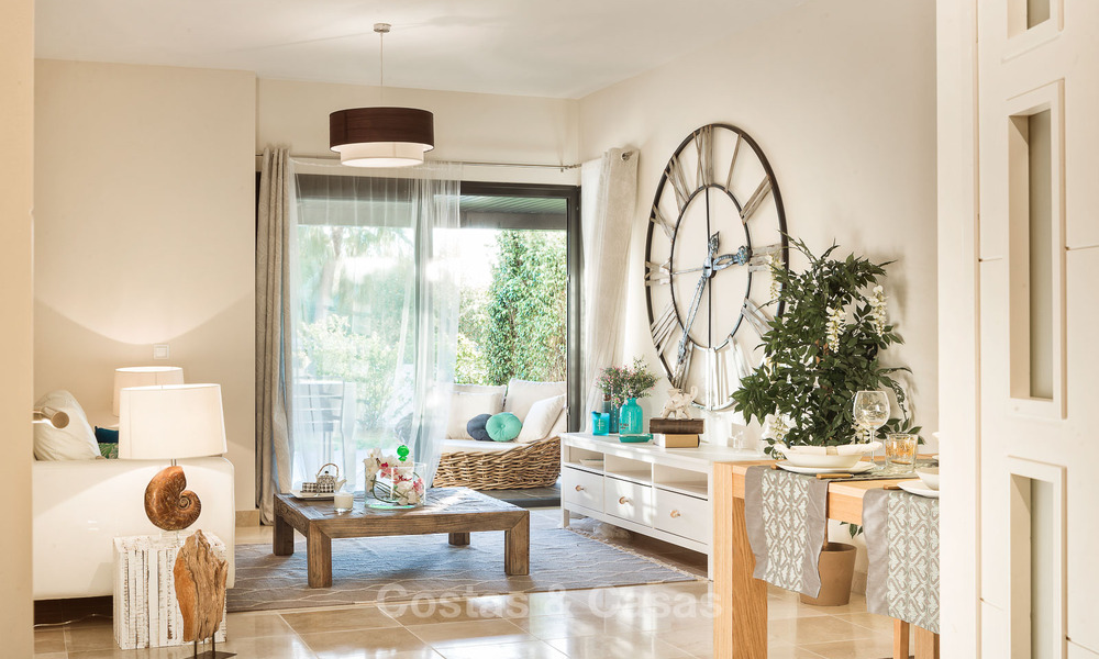 Contemporary golf apartments for sale in a 5-star golf resort, New Golden Mile, Marbella - Benahavís 807042