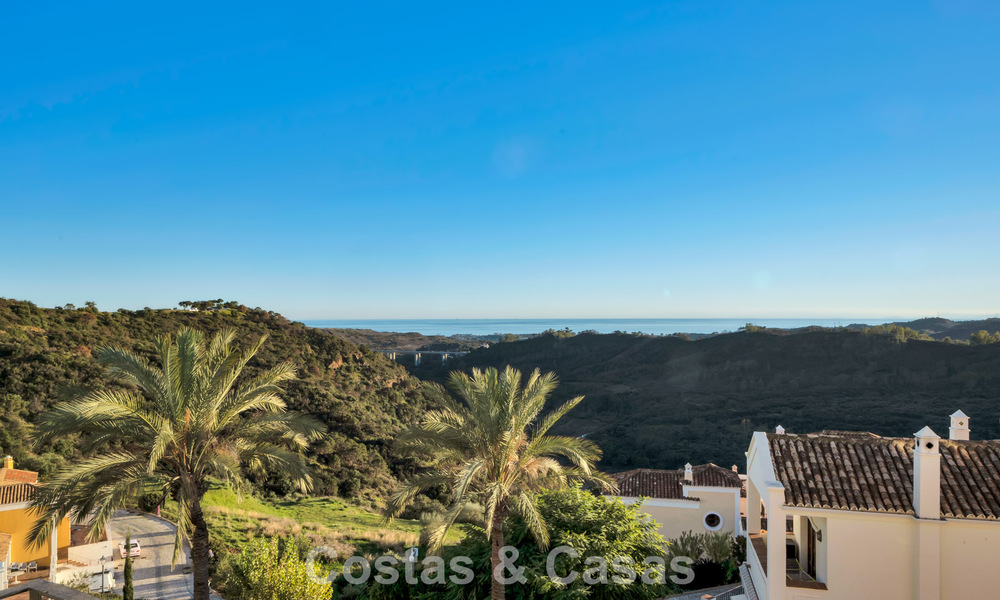 Spanish townhouse with sea views for sale in a quiet, gated community in the hills of Benahavis - Marbella 776233