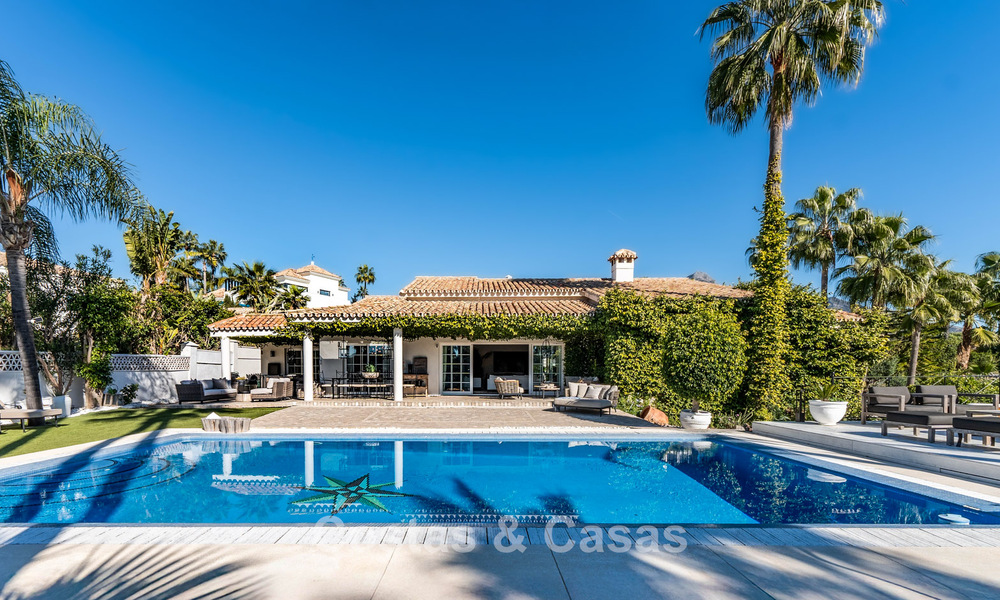 Move-in ready luxury villa with a modern Mediterranean style for sale in Nueva Andalucia’s Golf Valley, Marbella 776274