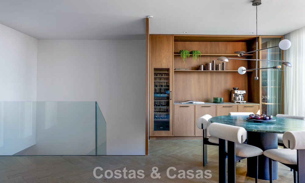 Modern renovated duplex penthouse for sale, short distance to all amenities in Nueva Andalucia’s golf valley, Marbella 793374