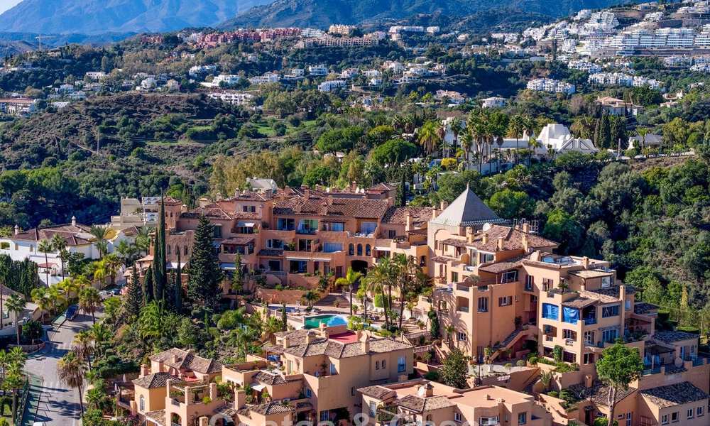 Modern renovated duplex penthouse for sale, short distance to all amenities in Nueva Andalucia’s golf valley, Marbella 793376