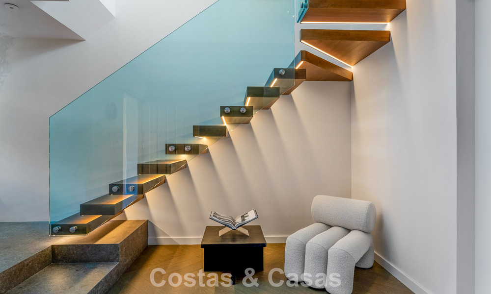 Modern renovated duplex penthouse for sale, short distance to all amenities in Nueva Andalucia’s golf valley, Marbella 793377