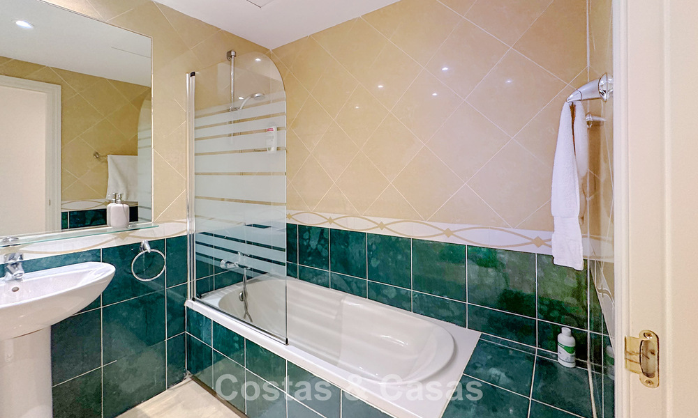 Beachside, ground floor apartment for sale within walking distance to the beach and Puerto Banus, Marbella 776338