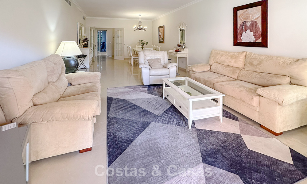 Beachside, ground floor apartment for sale within walking distance to the beach and Puerto Banus, Marbella 776347