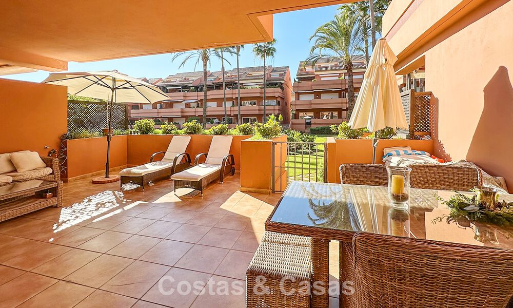 Beachside, ground floor apartment for sale within walking distance to the beach and Puerto Banus, Marbella 776350