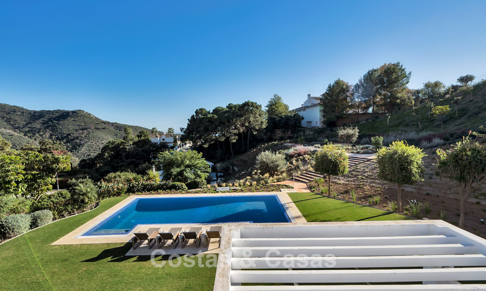 Luxury Mediterranean style villa for sale in a gated community surrounded by nature in Marbella - Benahavis 776534