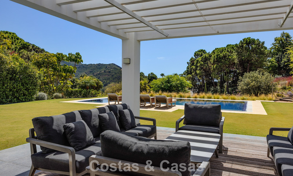 Luxury Mediterranean style villa for sale in a gated community surrounded by nature in Marbella - Benahavis 805695