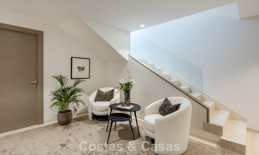 Contemporary luxury villa for sale, in an exclusive, gated community on Marbella’s prestigious Golden Mile 776679
