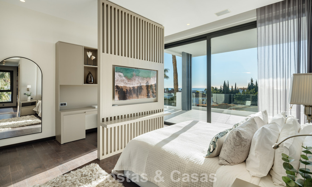 Contemporary luxury villa for sale, in an exclusive, gated community on Marbella’s prestigious Golden Mile 776693