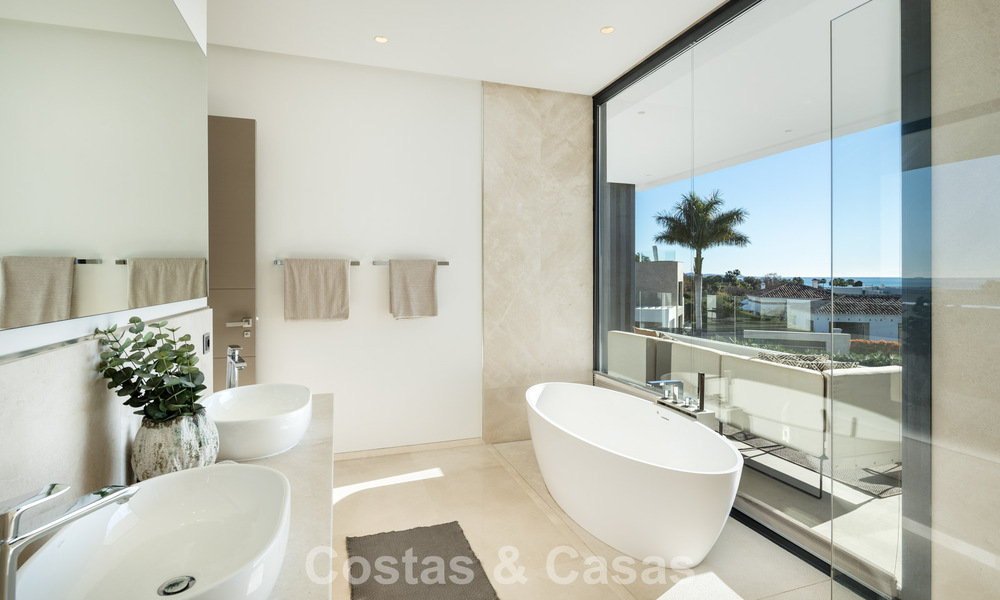 Contemporary luxury villa for sale, in an exclusive, gated community on Marbella’s prestigious Golden Mile 776694