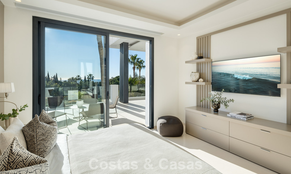 Contemporary luxury villa for sale, in an exclusive, gated community on Marbella’s prestigious Golden Mile 776695