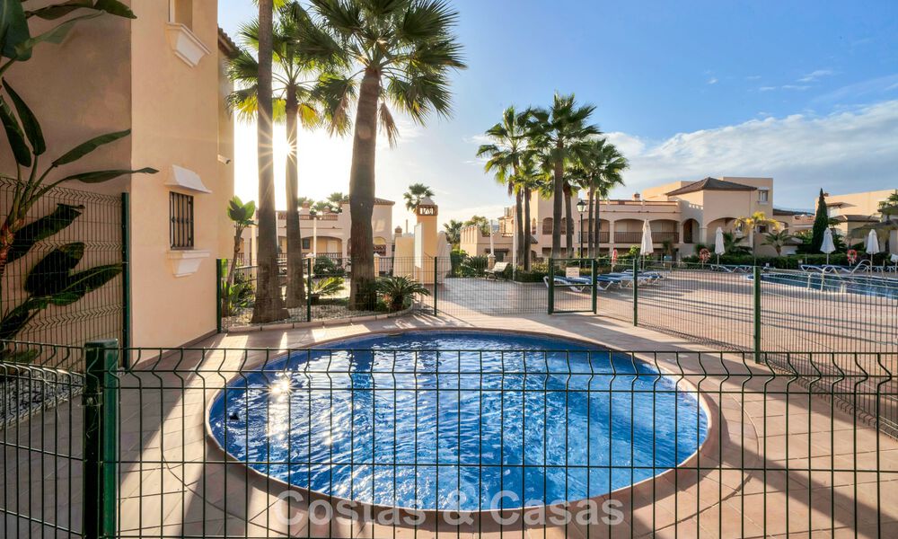 Luxurious ground floor apartment for sale, located on the New Golden Mile between Marbella and Estepona 776541