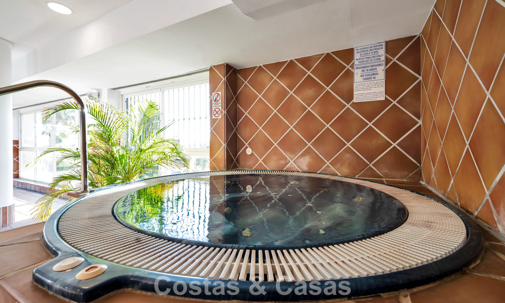 Luxurious ground floor apartment for sale, located on the New Golden Mile between Marbella and Estepona 776545