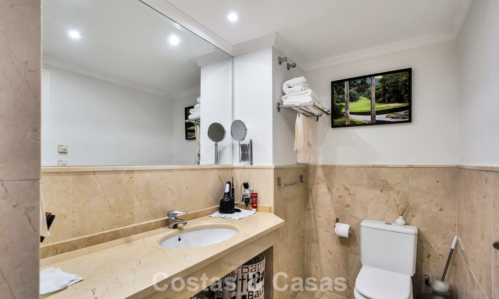 Luxurious ground floor apartment for sale, located on the New Golden Mile between Marbella and Estepona 776560