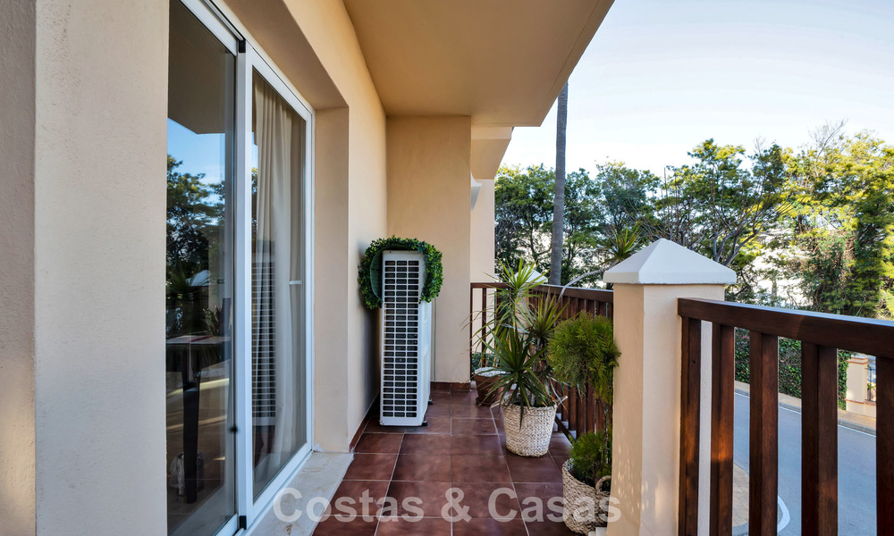Luxurious ground floor apartment for sale, located on the New Golden Mile between Marbella and Estepona 776590