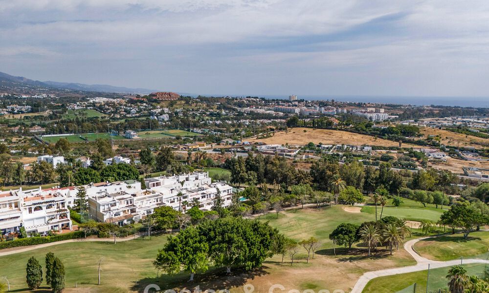 Charming townhouse with private pool for sale, in a sought after golf enclave of La Quinta, Marbella – Benahavis 776617