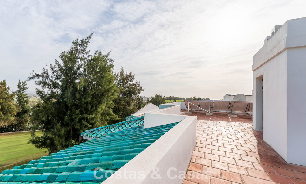 Charming townhouse with private pool for sale, in a sought after golf enclave of La Quinta, Marbella – Benahavis 776618